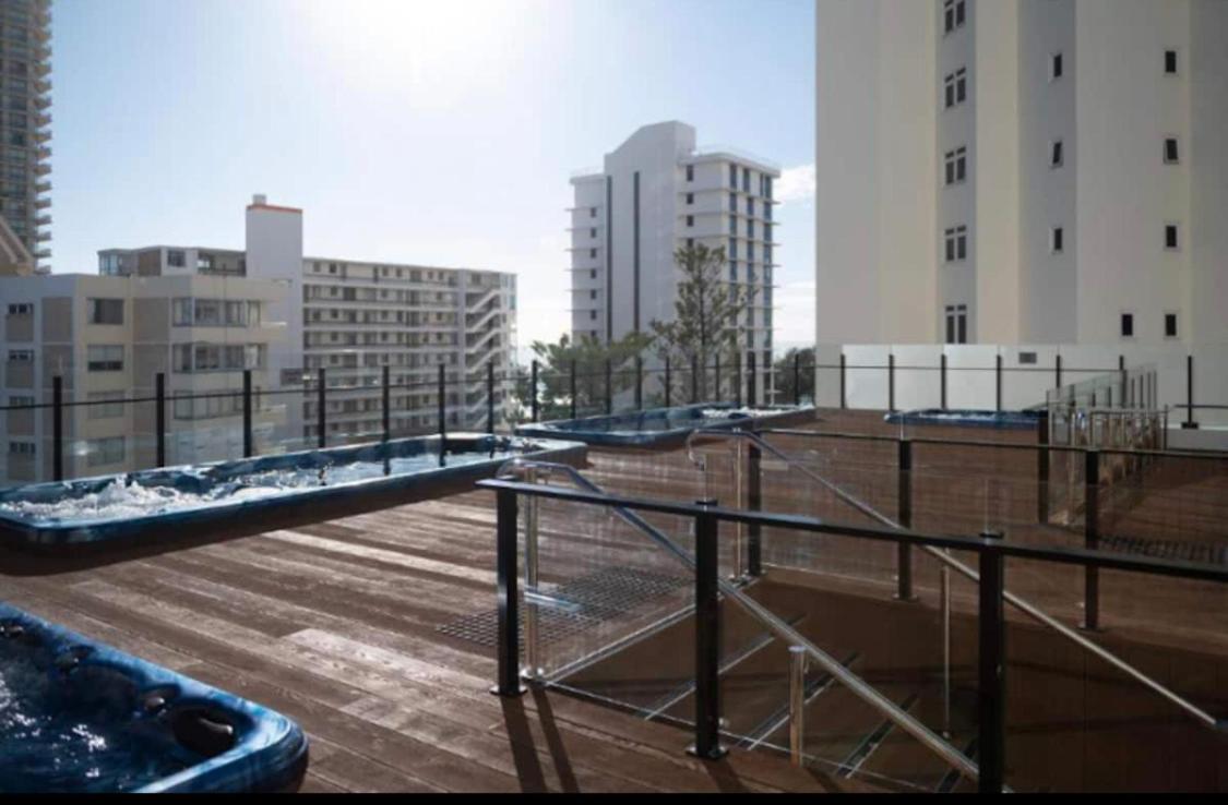 Luxury Apartment & Ocean View In Surfers Paradise Gold Coast Buitenkant foto